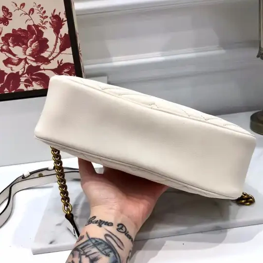 Hyperpeter shoulder Gucci Marmont GG bag matelassé small 0530